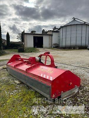 Omarv CUNEO 320 牧场割草机和切顶器