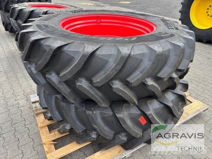 Pirelli KR 520/85R42 轮胎、车轮、轮圈