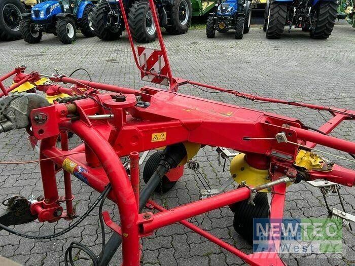 Pöttinger EUROHIT 81 N 犁耙和摊草机