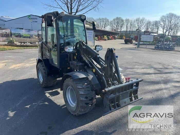 Schäffer 2445 S 轮式装载机