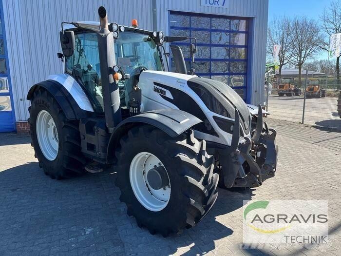 Valtra T 214 D 拖拉机/农用车