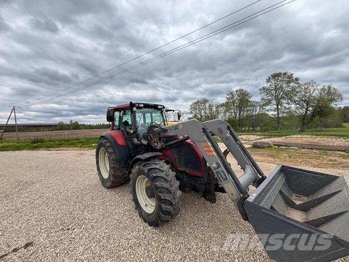 Valtra T130 拖拉机/农用车