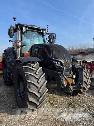 Valtra T235 Diect 拖拉机/农用车