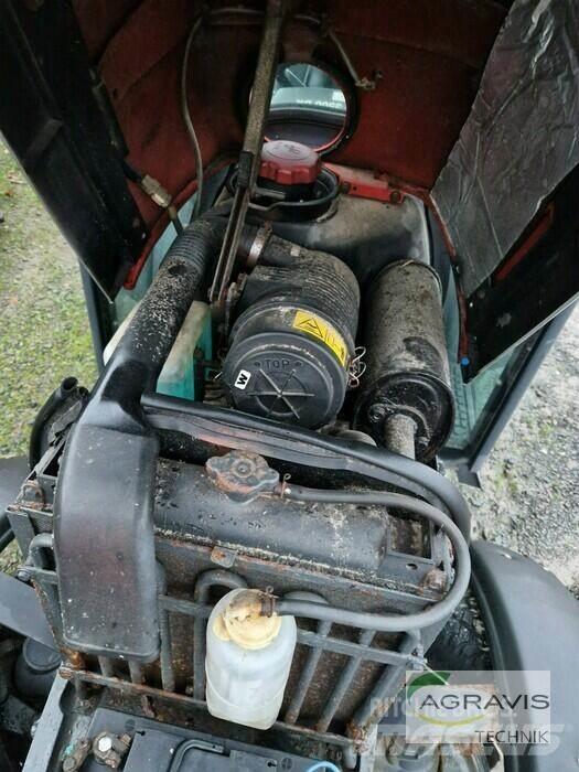 Yanmar EF 235H 小型拖拉机