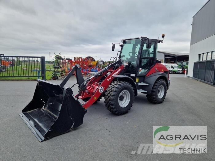 Yanmar V 7 轮式装载机