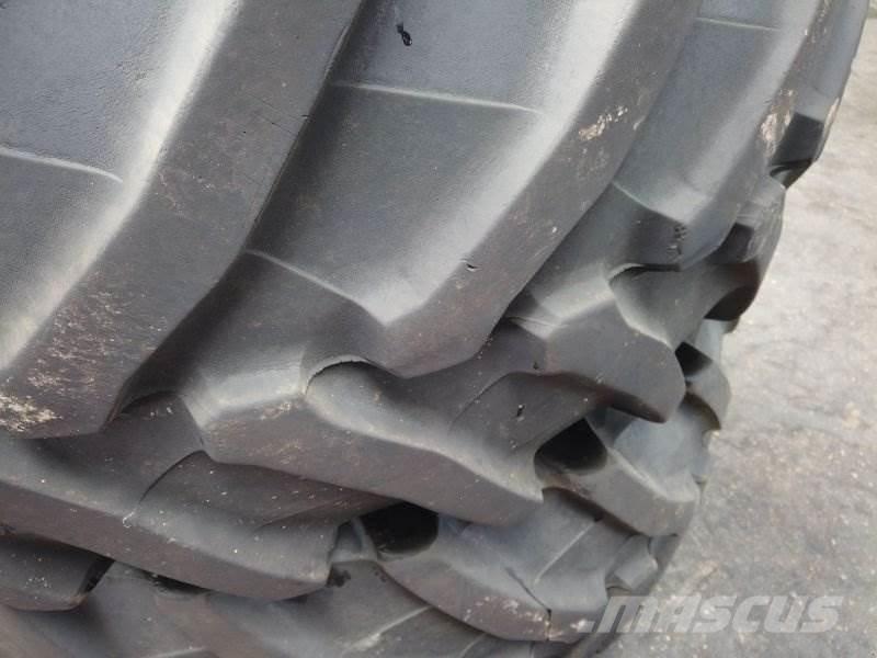BKT 540 / 65 R30 轮胎、车轮、轮圈