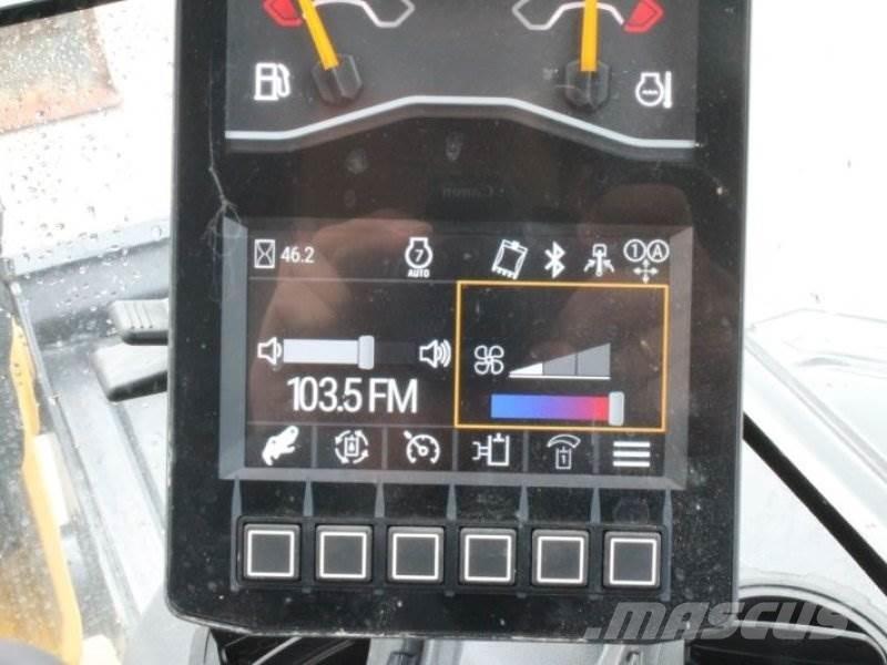 CAT 303.5 CR 小型挖掘机