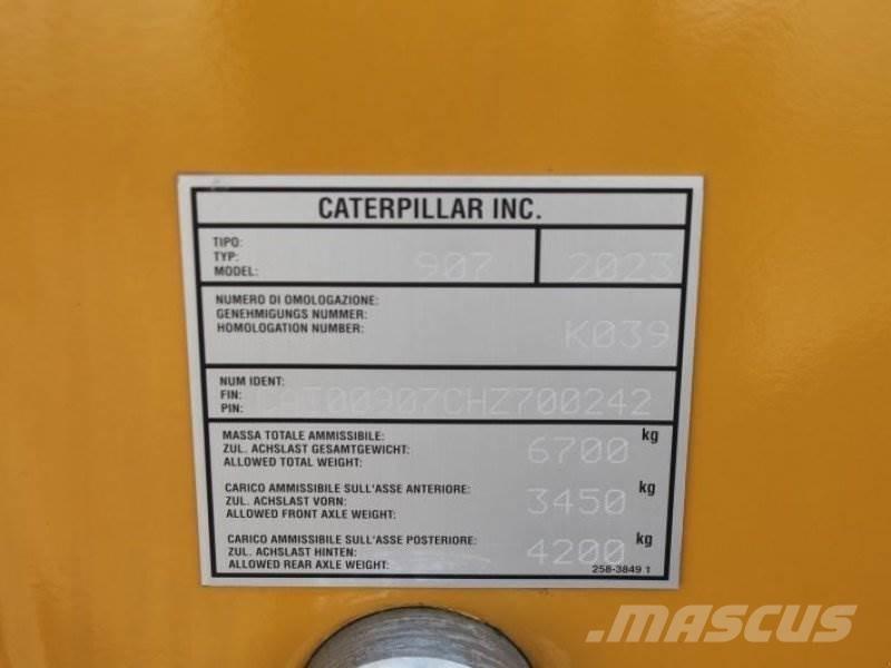 CAT 907 轮式装载机
