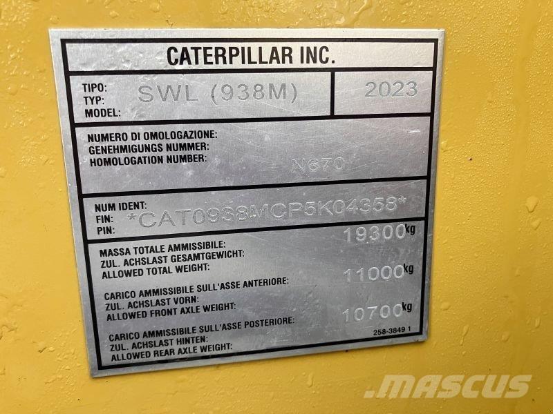 CAT 938M 轮式装载机