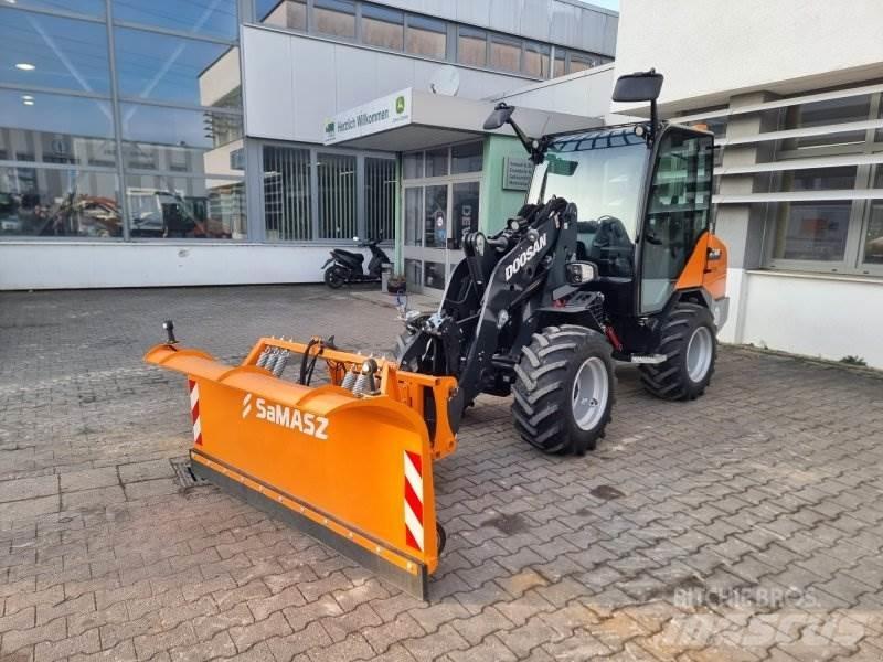 Doosan DL60-7 轮式装载机