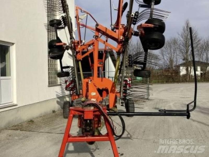 Fella TS 1602 料堆整形机