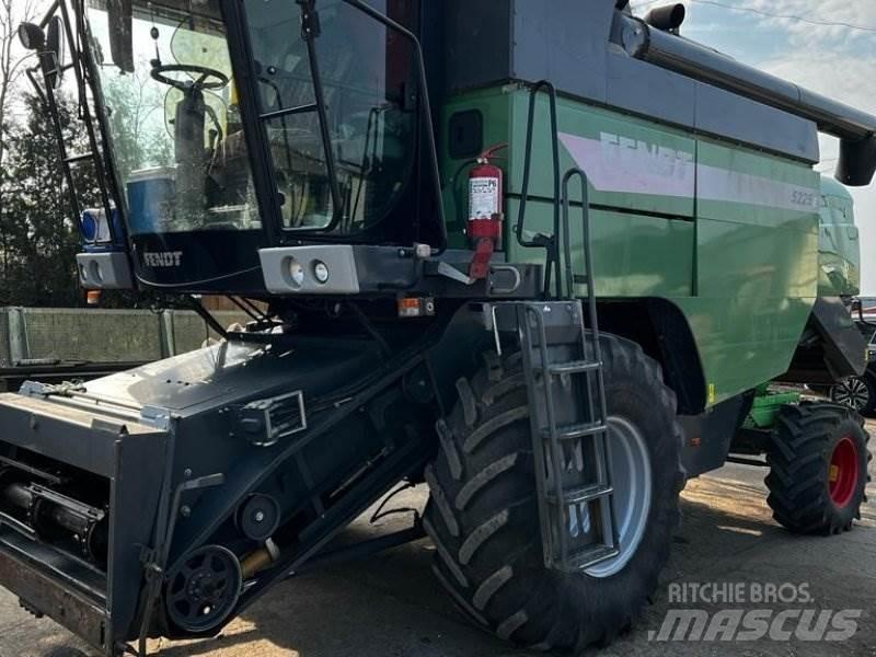 Fendt 5225 E 联合收割机