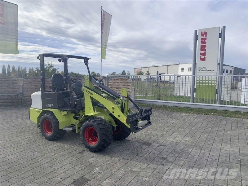 Fliegl 2527 滑移装载机
