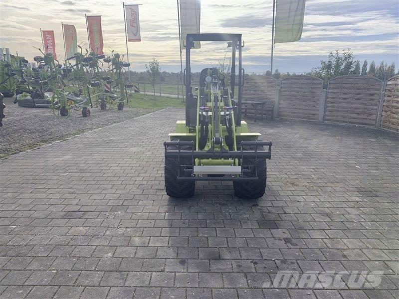 Fliegl 2527 滑移装载机