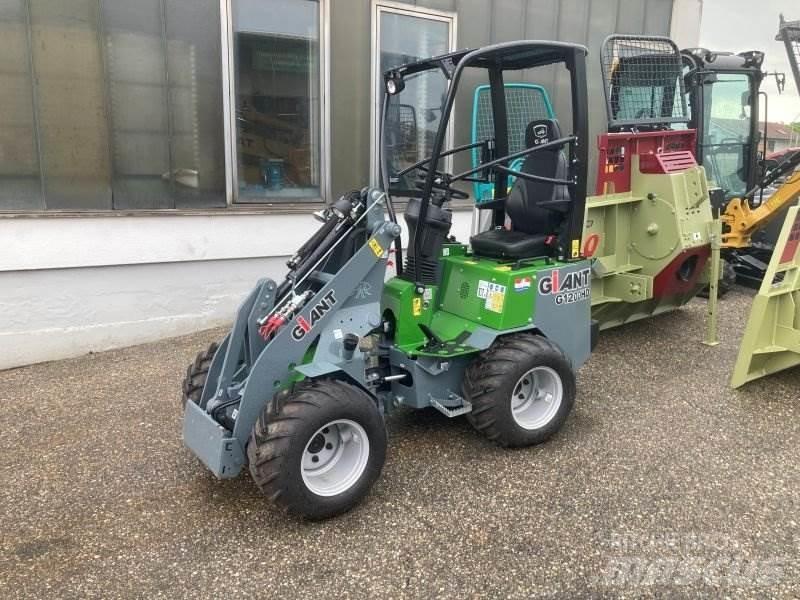 GiANT G1200 滑移装载机