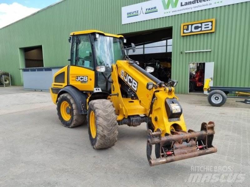 JCB TM 220 轮式装载机