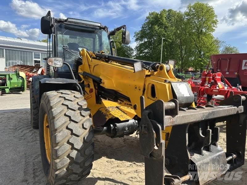 JCB TM 320 S 轮式装载机