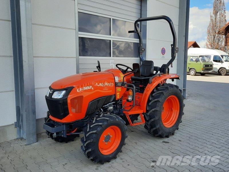Kubota L1-382 小型拖拉机