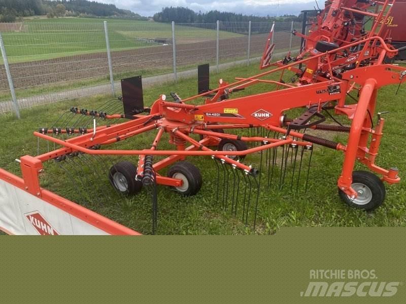 Kuhn GA 4201 料堆整形机