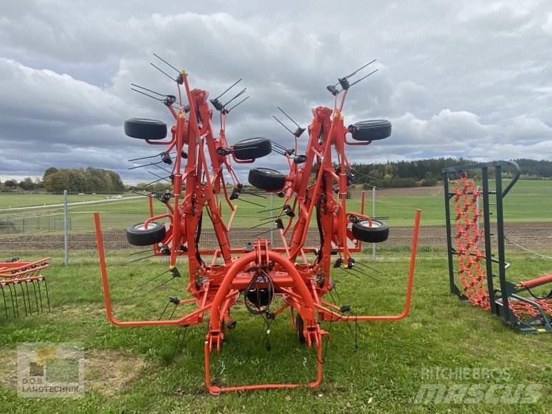 Kuhn GF 8700 犁耙和摊草机