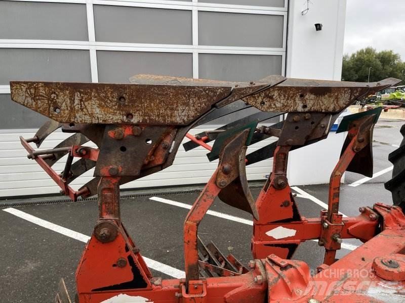Kuhn HV 575 传统犁
