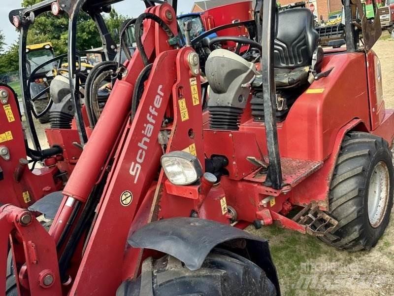Schäffer 3550 前装载和挖掘机