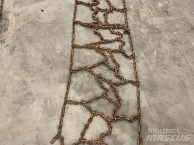  SCHNEEKETTEN 履带、链条和底盘