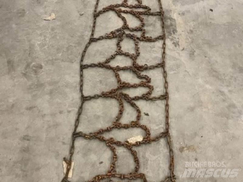  SCHNEEKETTEN 履带、链条和底盘