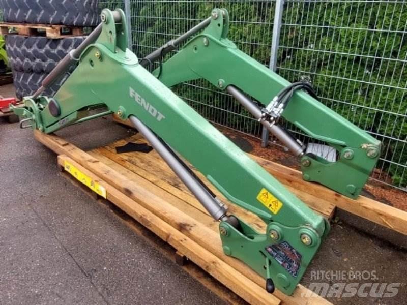 Stoll FZ 30 前装载和挖掘机