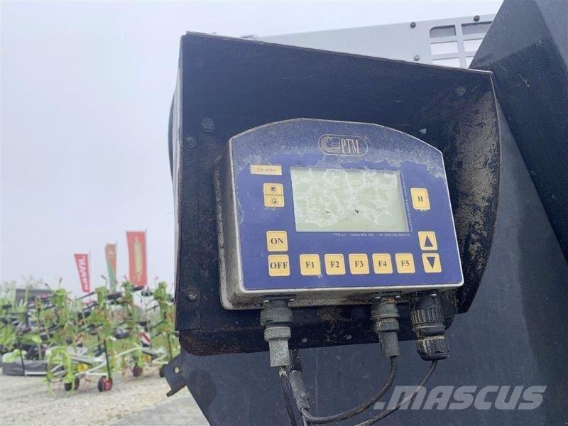 Titan 1100 饲料加工设备