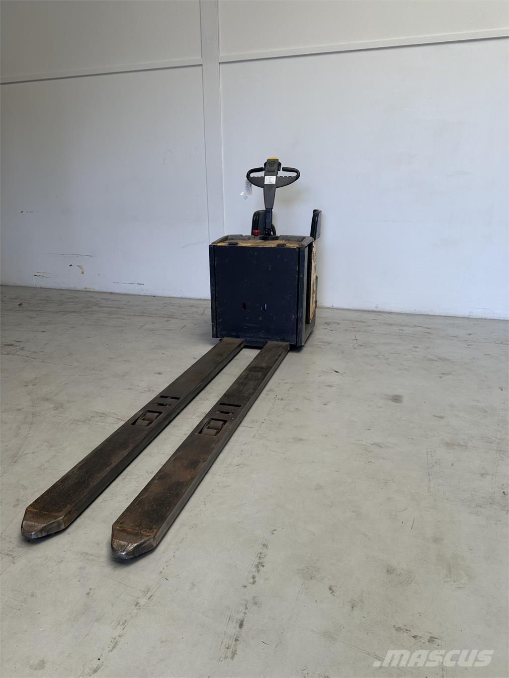 Atlet PLP/200 手摇升降机