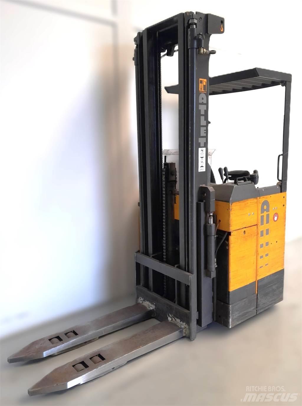 Atlet XSN160 行走式堆垛机