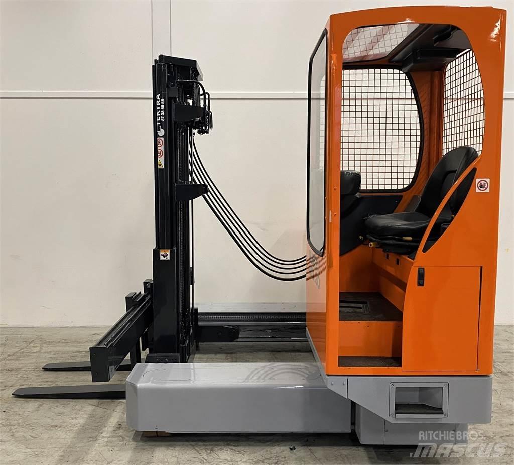 Hubtex MQ 30 AC 四轮前移式叉车