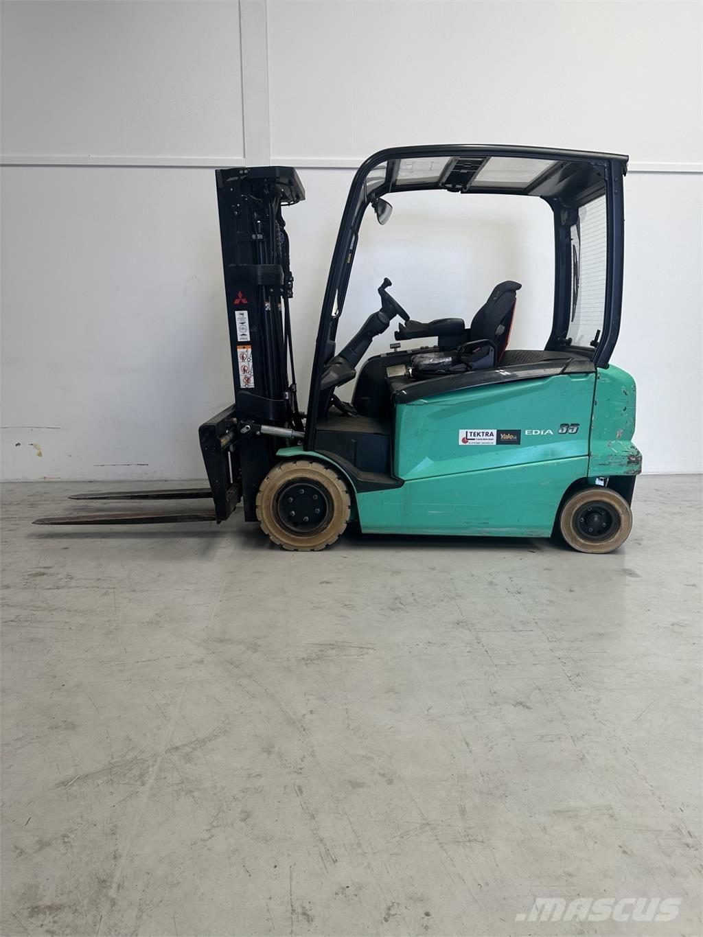 Mitsubishi FB35N 电动叉车