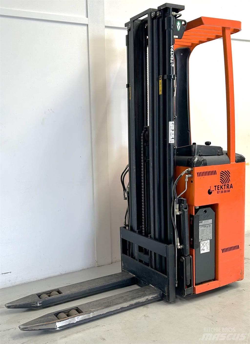 Rocla SST 12 TREV 行走式堆垛机