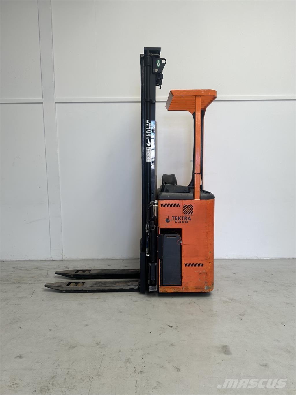 Rocla SST 12 TREV 行走式堆垛机