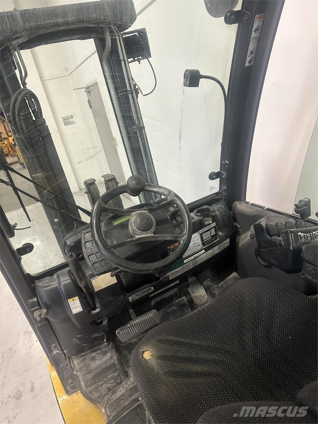 Yale GLP30VX 天然气叉车
