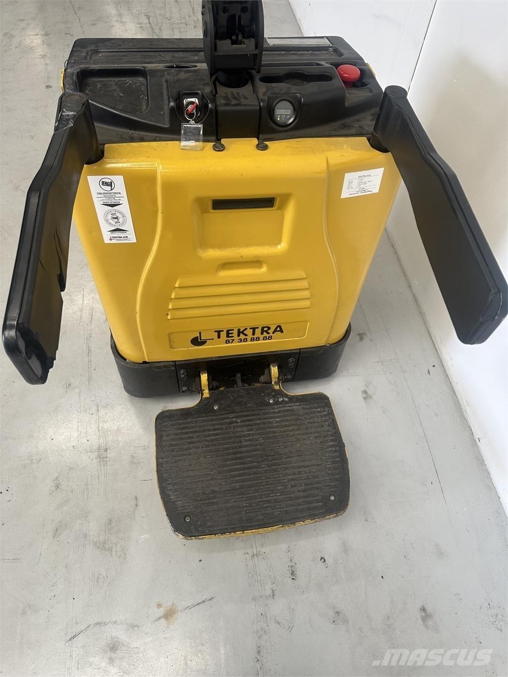 Yale MP20X FBW - 300 AH 电动搬运车