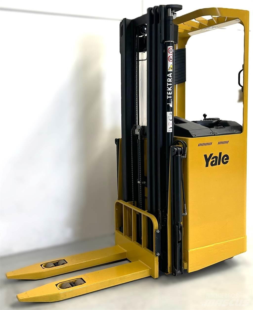 Yale SMS12S 行走式堆垛机
