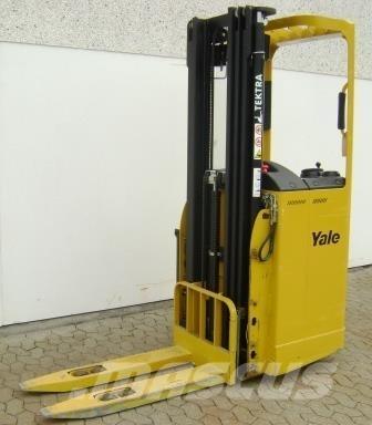Yale SMS12S 行走式堆垛机