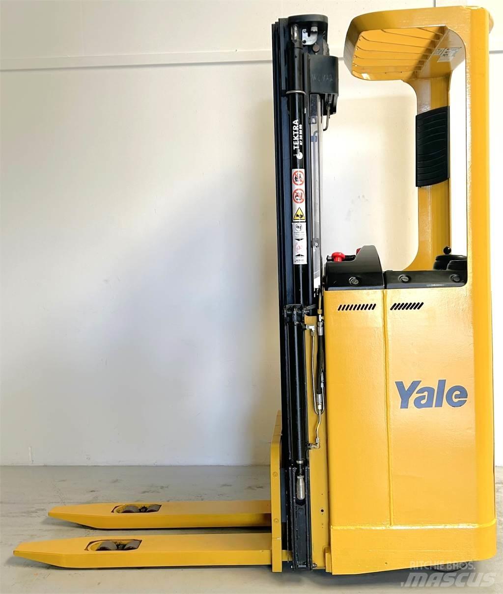Yale SMS15S 行走式堆垛机