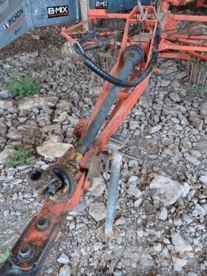 Kuhn GA 7932 料堆整形机