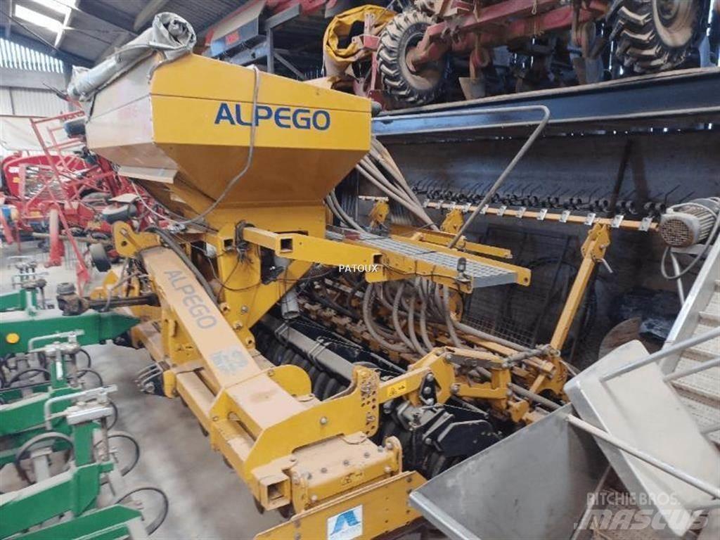 Alpego AS1 400 P 多功能条播机