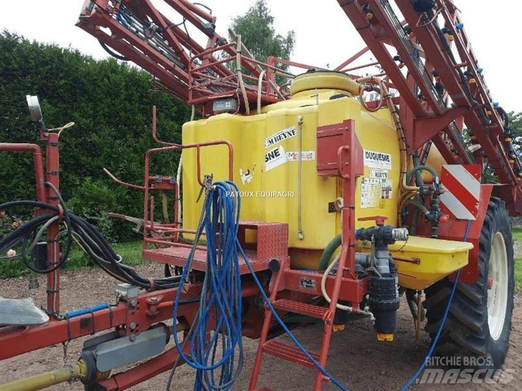 Beyne PLK3500 牵引式喷雾机