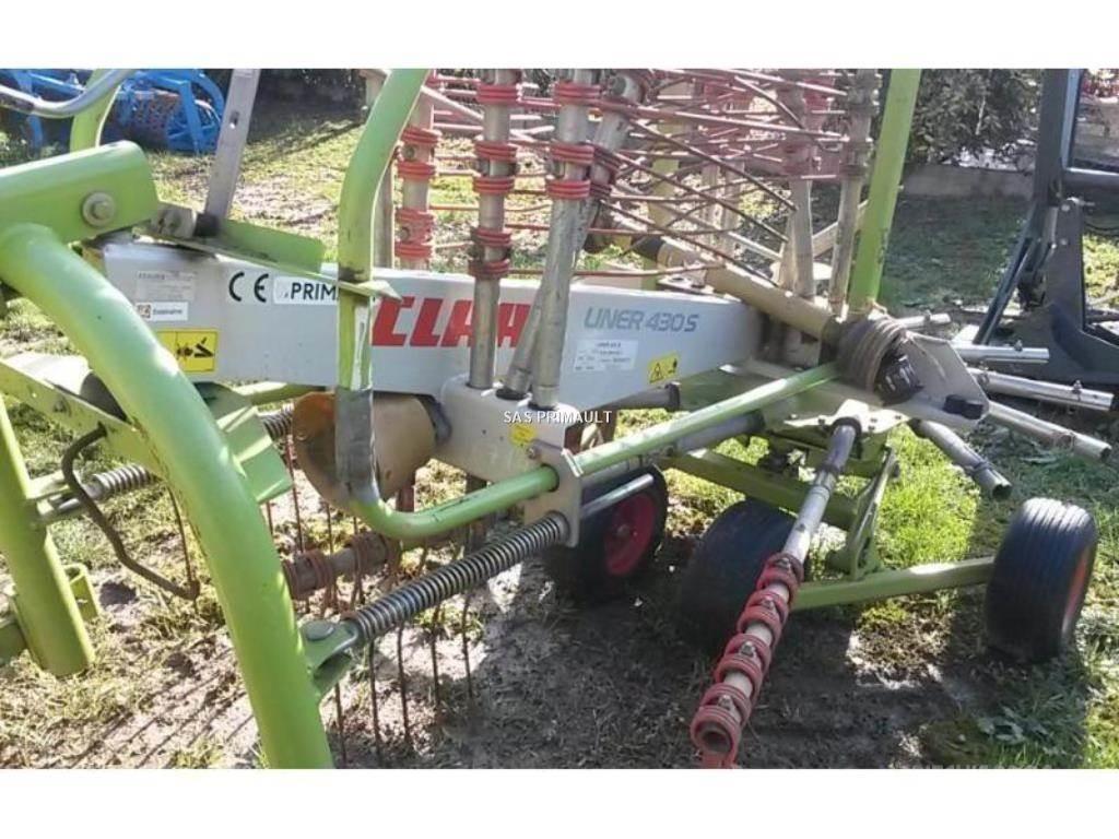 CLAAS LINER 430 S 犁耙和摊草机