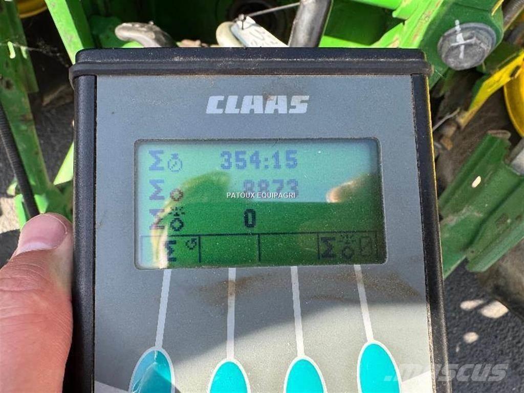 CLAAS VARIANT 380 圆捆打捆机