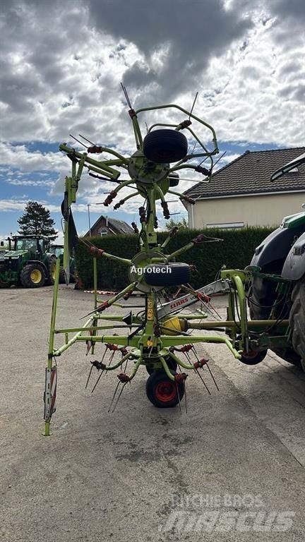 CLAAS VOLTO 犁耙和摊草机