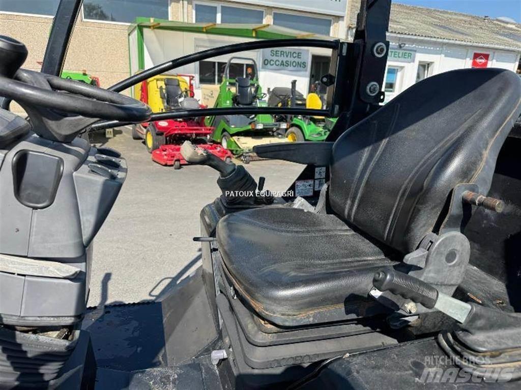 GiANT G3500 小型装载机
