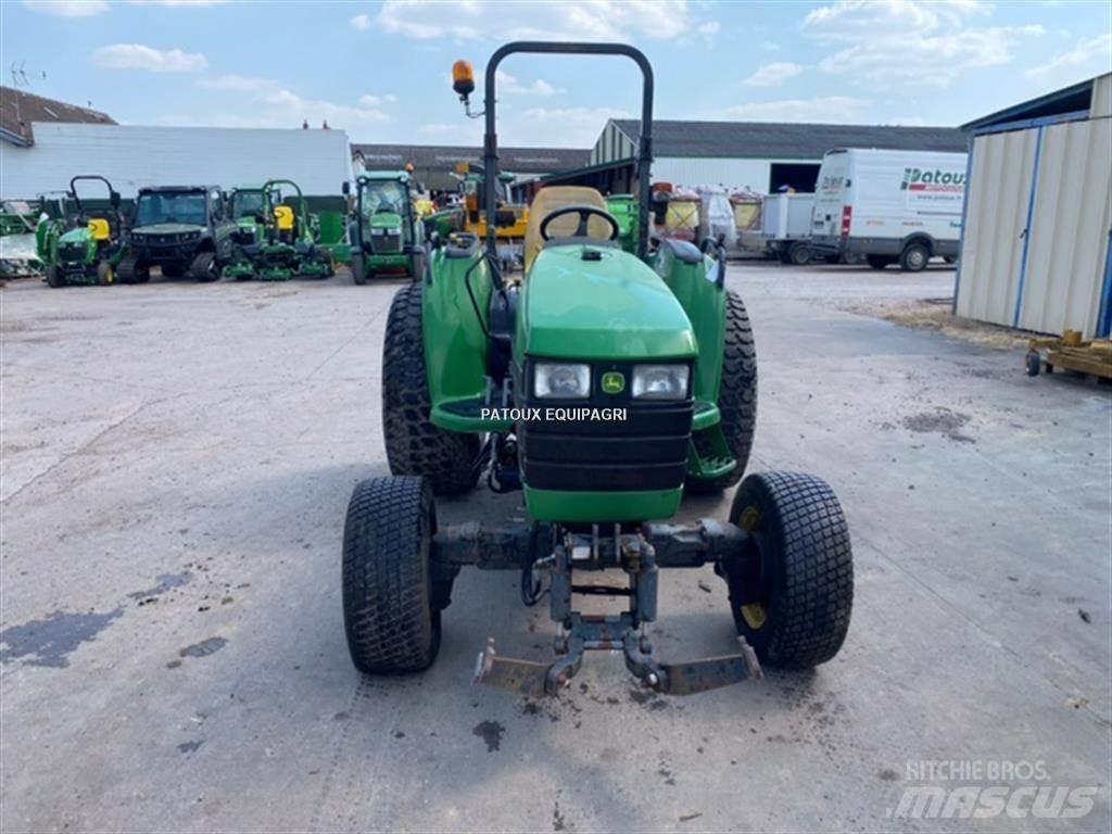 John Deere 4710 拖拉机/农用车