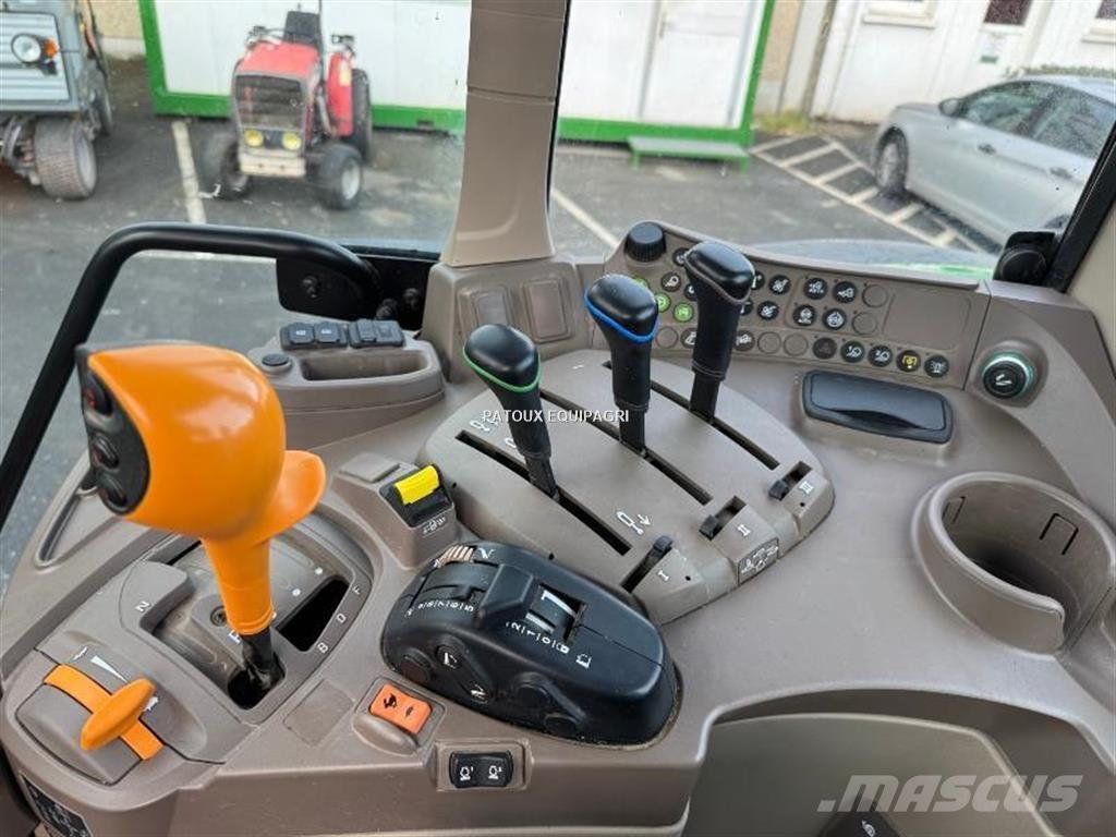 John Deere 6100M 拖拉机/农用车